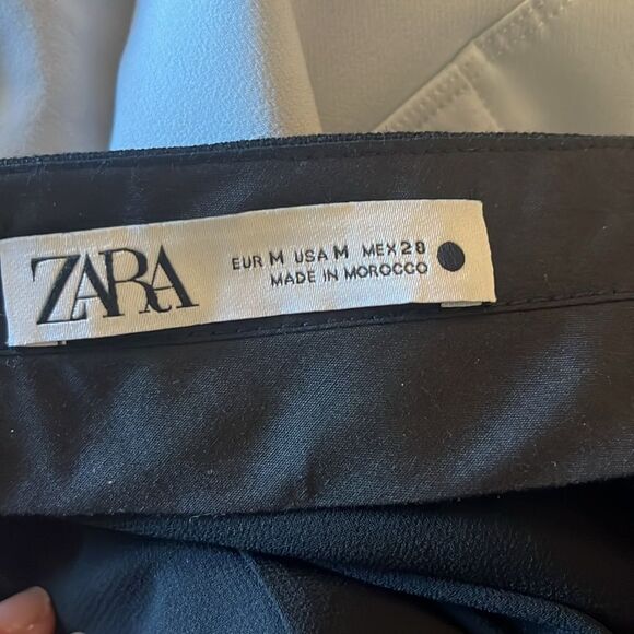 Zara Black slit skirt ZW collection 2024, size M - Picture 6 of 7